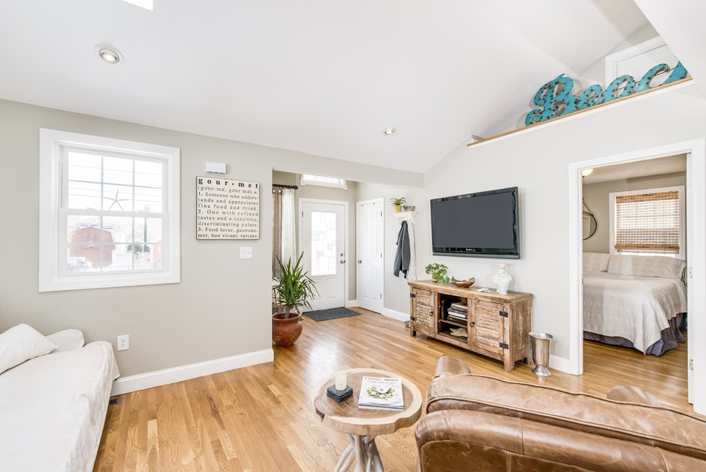 165 Albatross Road Quincy, MA 02169 - Photo 2 of 16 Gallery Image 2