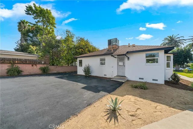 a view of a house with a patio