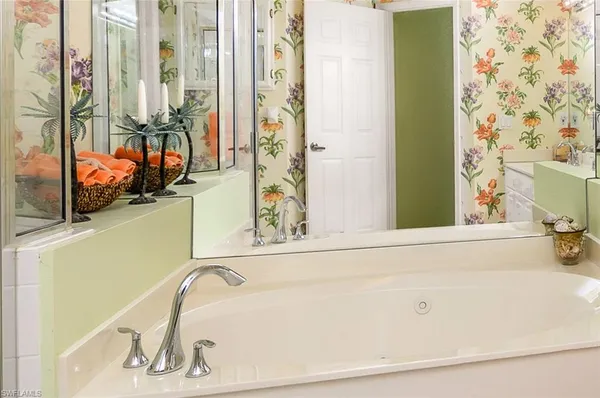 $9,500 | 1000 L Lambiance Circle, Unit 201, Naples, FL 34108