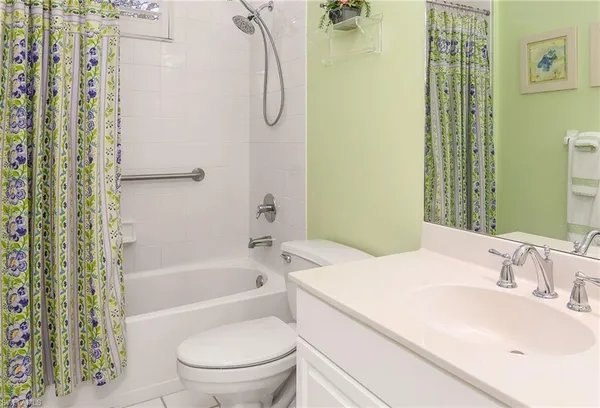 $9,500 | 1000 L Lambiance Circle, Unit 201, Naples, FL 34108