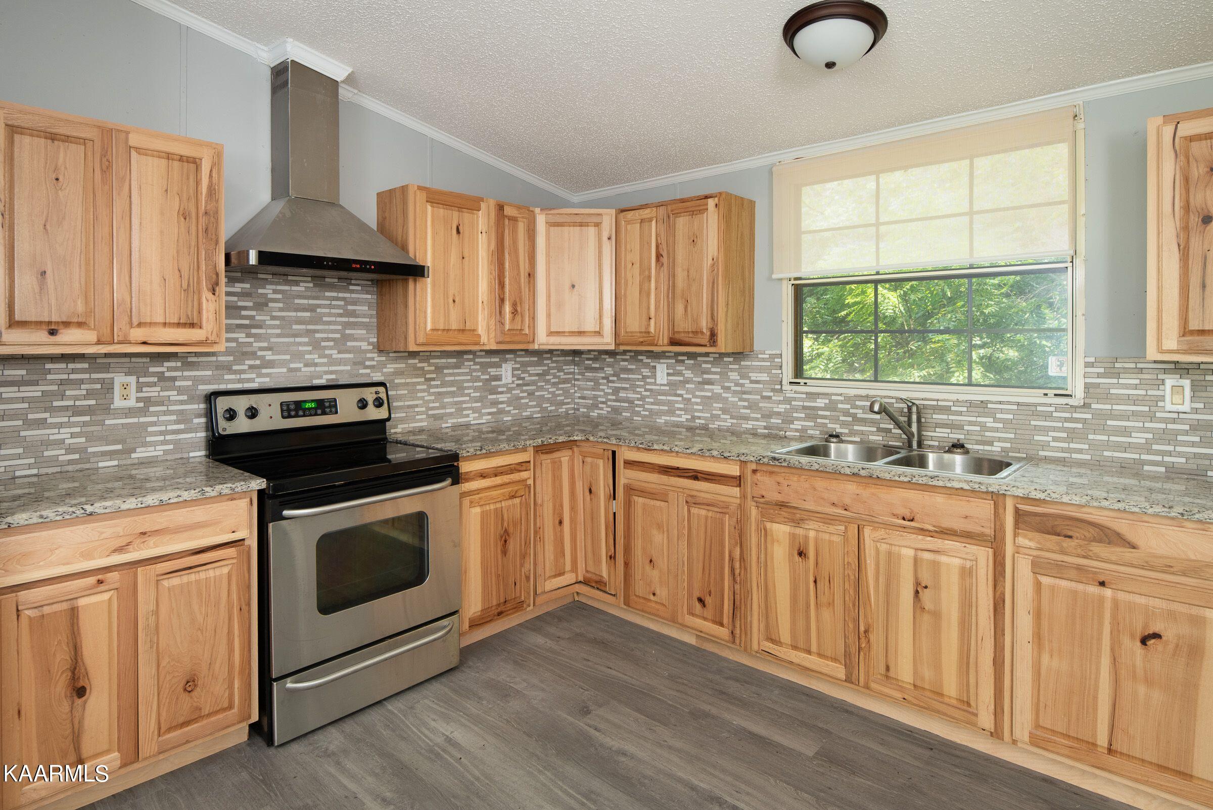 2876 Dutch Valley Road Clinton, TN 37716 - Photo 8 of 19 dutchkitch