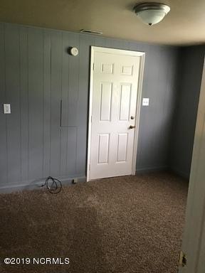 682 Hubert Boulevard Hubert, NC 28539 - Photo 10 of 31 105 Claire 4