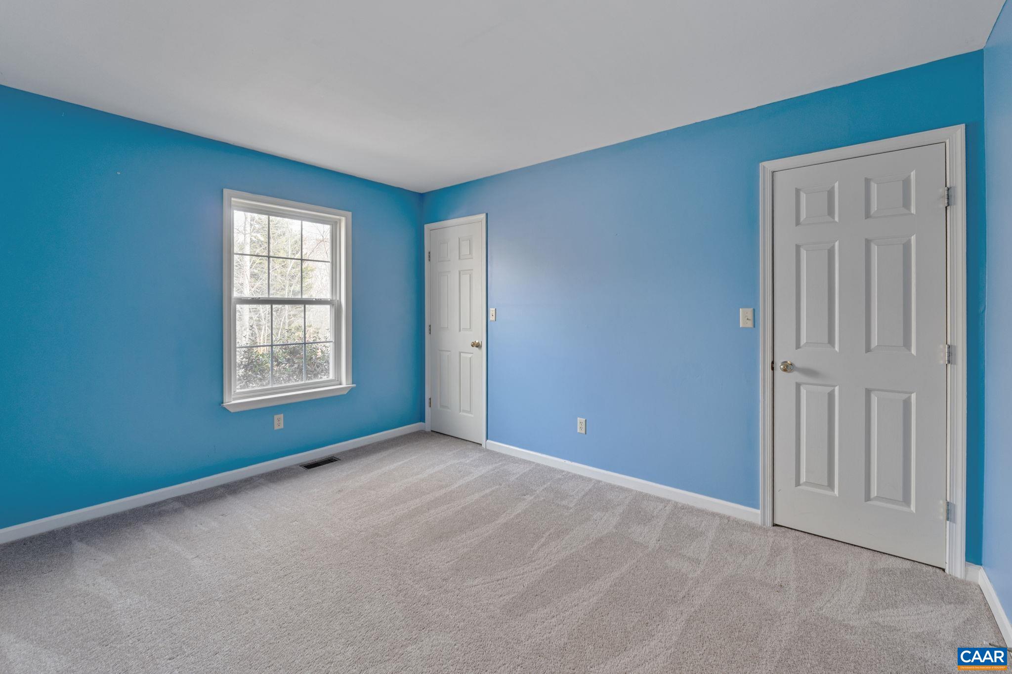 7 Riverside Drive Palmyra, VA 22963 - Photo 18 of 26 an empty room with windows