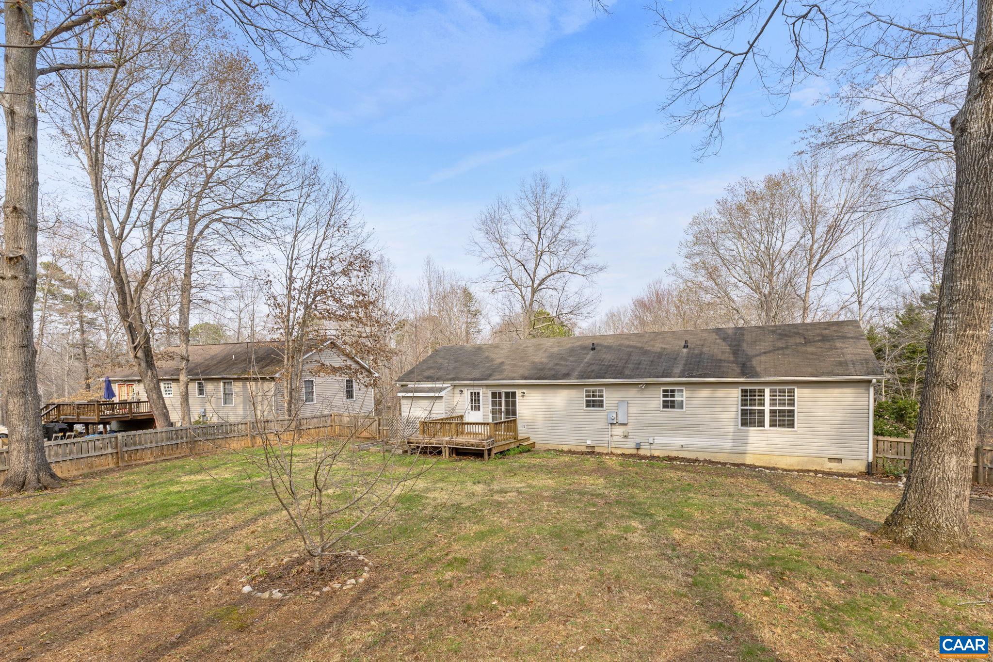 7 Riverside Drive Palmyra, VA 22963 - Photo 25 of 26 a view of a yard with table and chairs