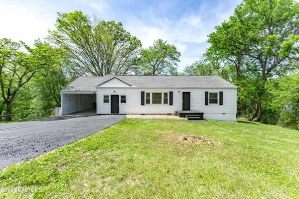 $293,000 | 1703 Breda Drive, Knoxville, TN 37918