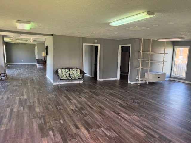 806 Four Seasons Road Bloomington, IL 61701 - Photo 7 of 23