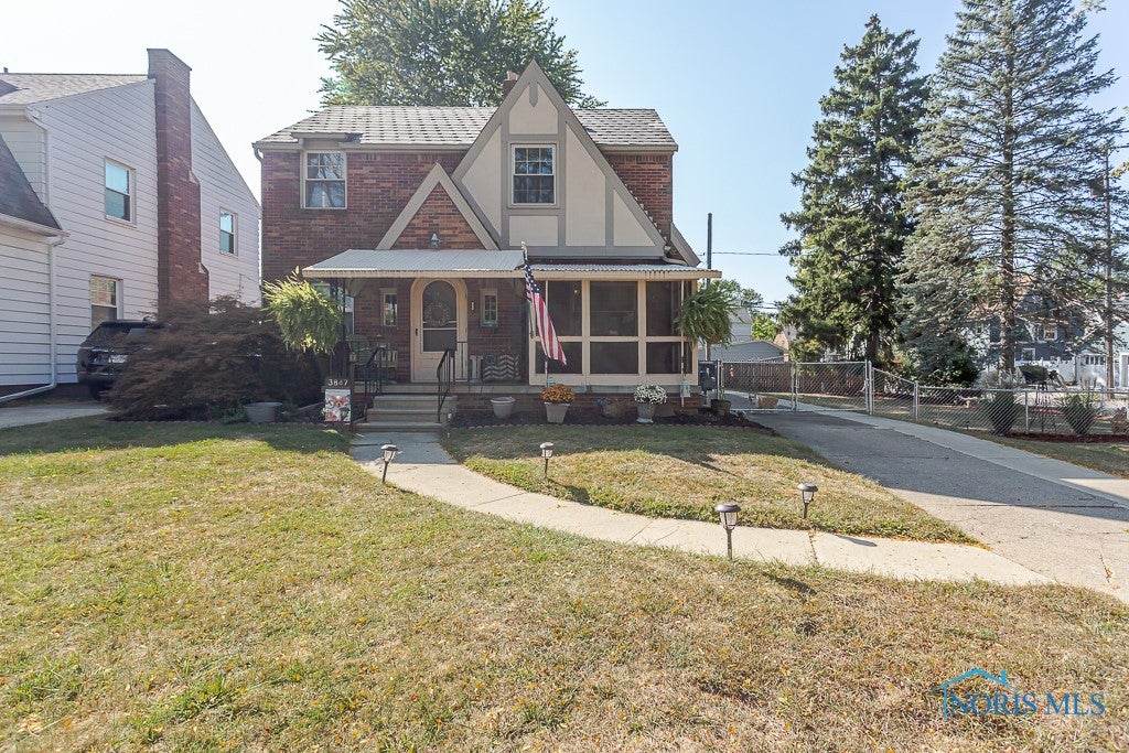 3847 Maxwell Road Toledo, OH 43613 - Photo 1 of 38 Gallery Image 1