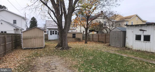 $104,500 | 321 Chestnut Street, Mount Holly Springs, PA 17065