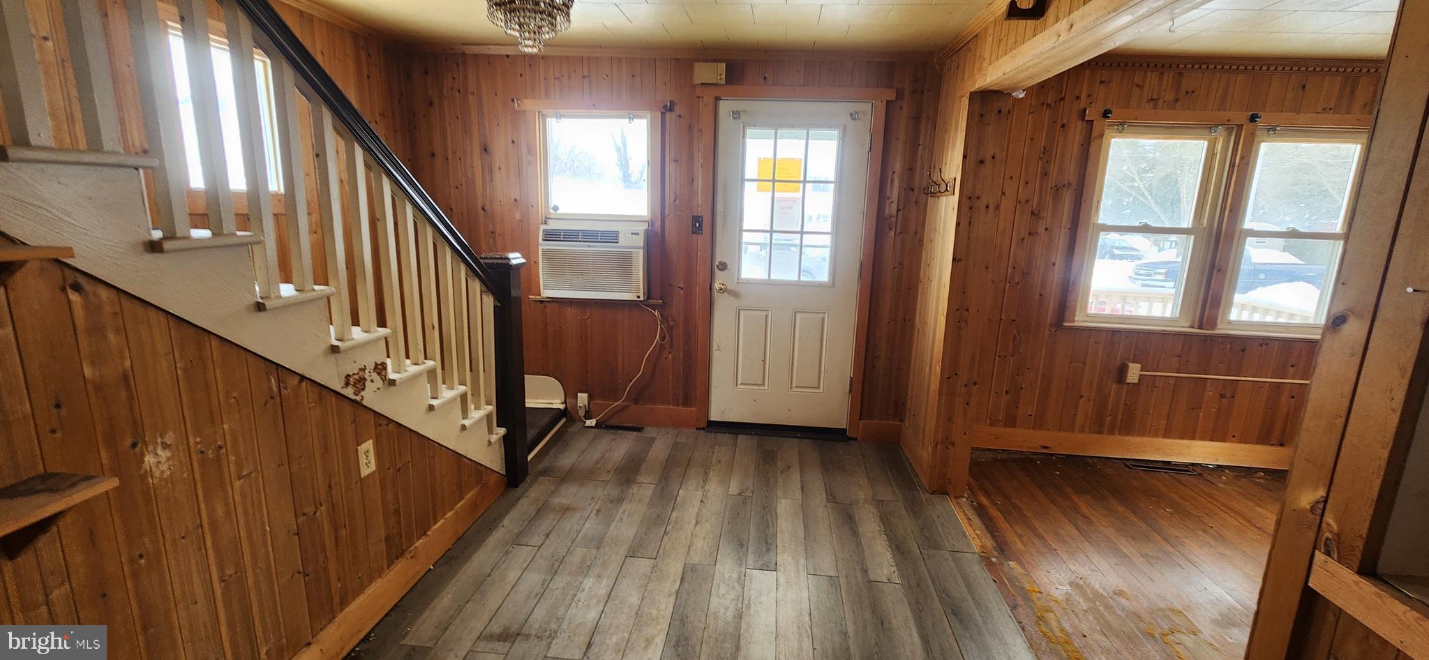 321 Chestnut Street Mount Holly Springs, PA 17065 - Photo 9 of 29