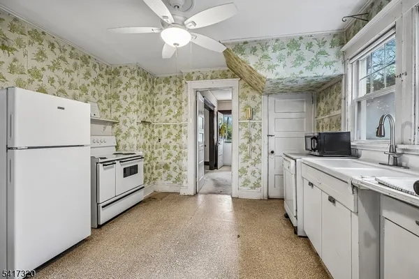 $589,000 | 1 Baltusrol Place, Summit, NJ 07901