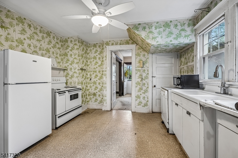 1 Baltusrol Place Summit, NJ 07901 - Photo 11 of 28