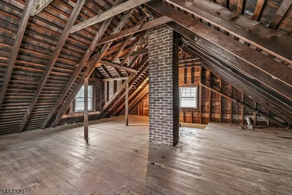 $589,000 | 1 Baltusrol Place, Summit, NJ 07901