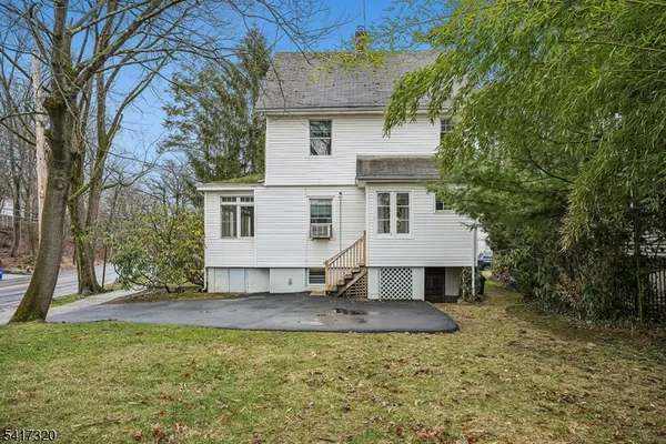 $589,000 | 1 Baltusrol Place, Summit, NJ 07901