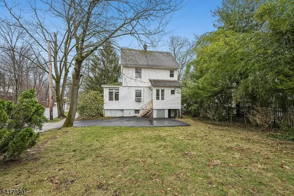 $589,000 | 1 Baltusrol Place, Summit, NJ 07901