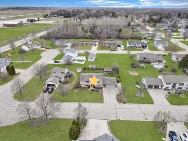 $270,000 | 2012 24th Avenue, Menominee, MI 49858