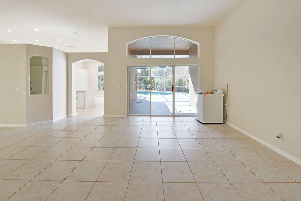 5747 La Gorce Circle Lake Worth, FL 33463 - Photo 17 of 55 ADC_7160