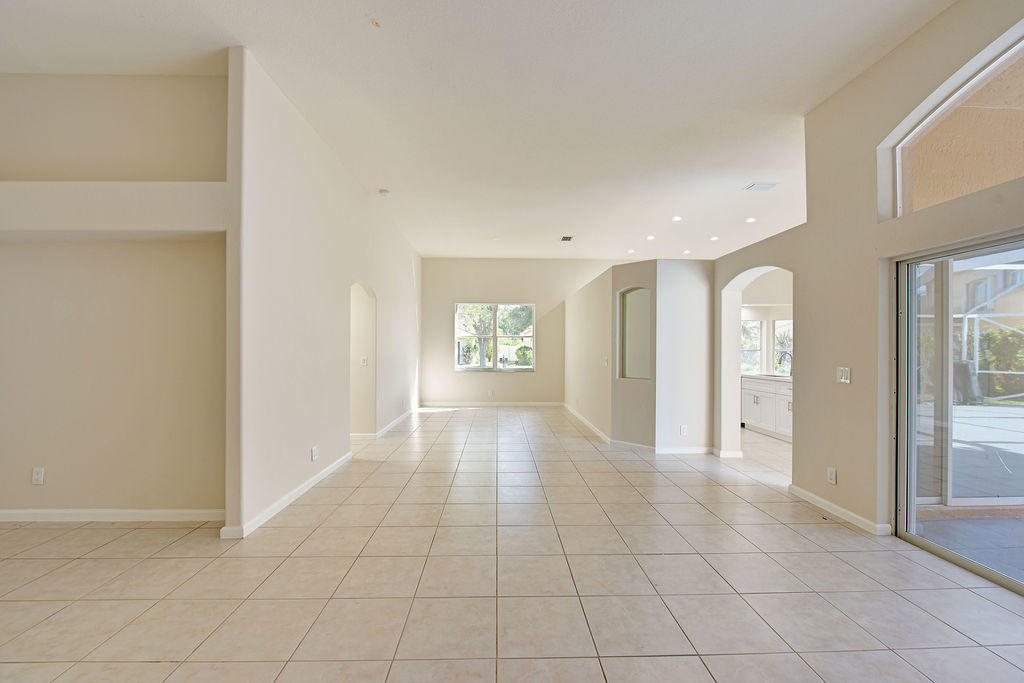 5747 La Gorce Circle Lake Worth, FL 33463 - Photo 18 of 55 ADC_7164