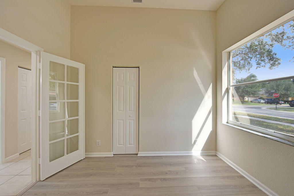 5747 La Gorce Circle Lake Worth, FL 33463 - Photo 21 of 55 ADC_7188