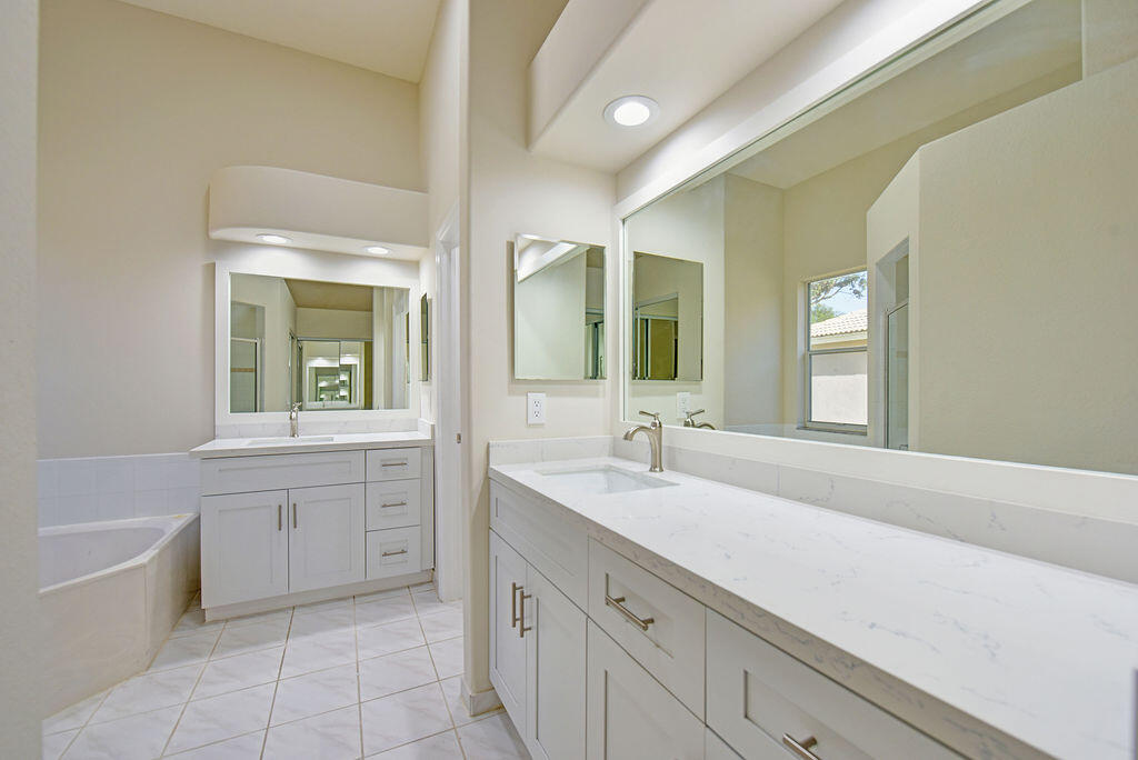 5747 La Gorce Circle Lake Worth, FL 33463 - Photo 33 of 55 ADC_7245