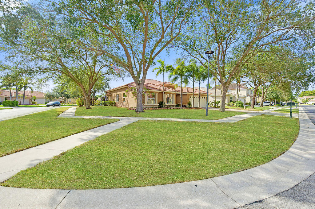 5747 La Gorce Circle Lake Worth, FL 33463 - Photo 42 of 55 ADC_7301