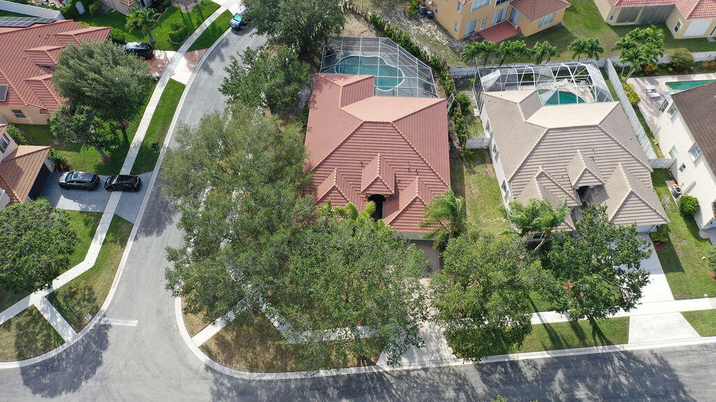 5747 La Gorce Circle Lake Worth, FL 33463 - Photo 48 of 55 DJI_0044