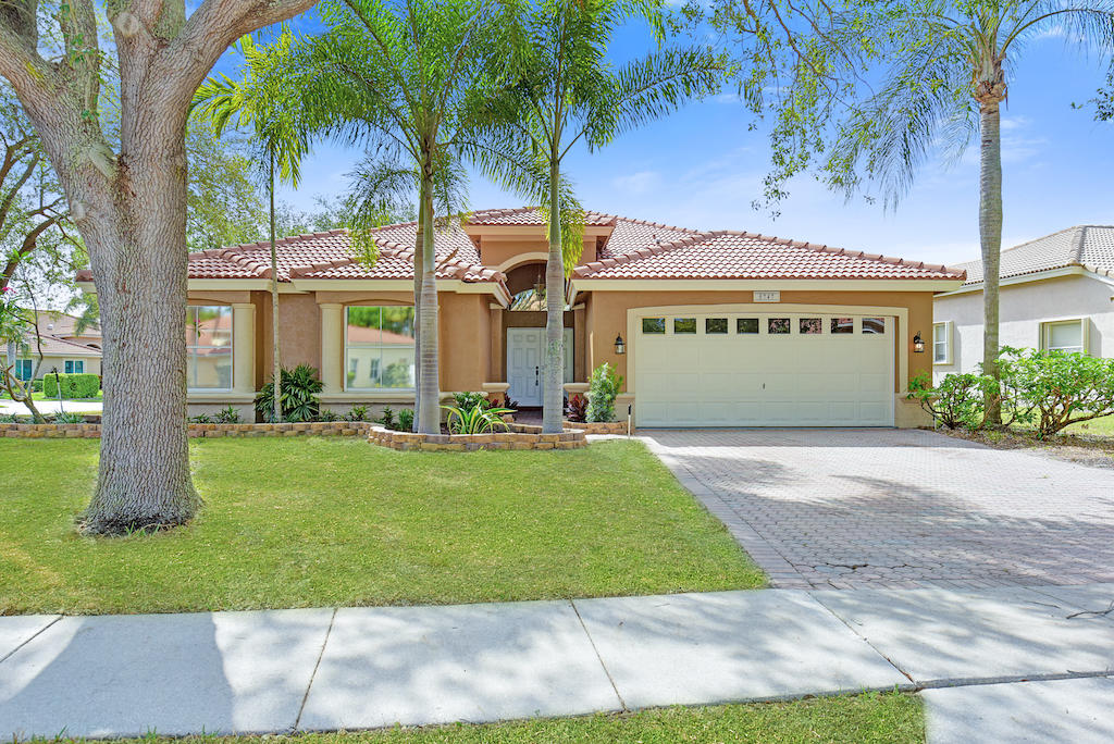 5747 La Gorce Circle Lake Worth, FL 33463 - Photo 8 of 55 ADC_7127