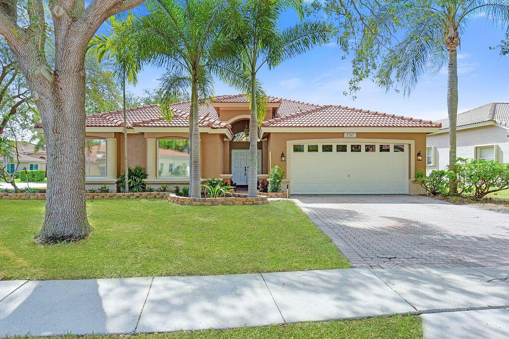 5747 La Gorce Circle Lake Worth, FL 33463 - Photo 9 of 55 ADC_7127