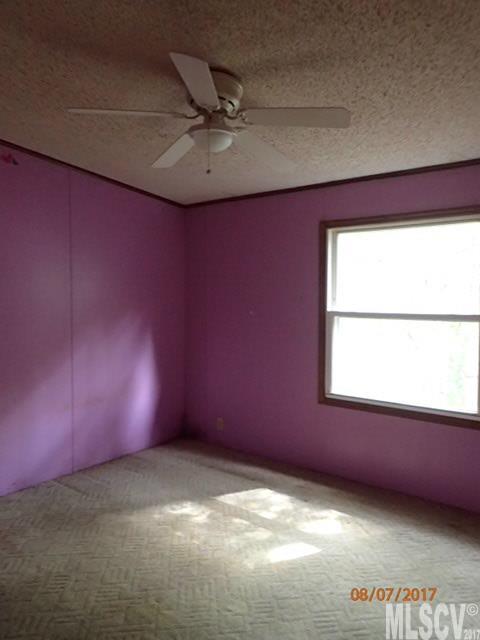 5035 Raintree Lane Maiden, NC 28650 - Photo 2 of 9 Gallery Image 2