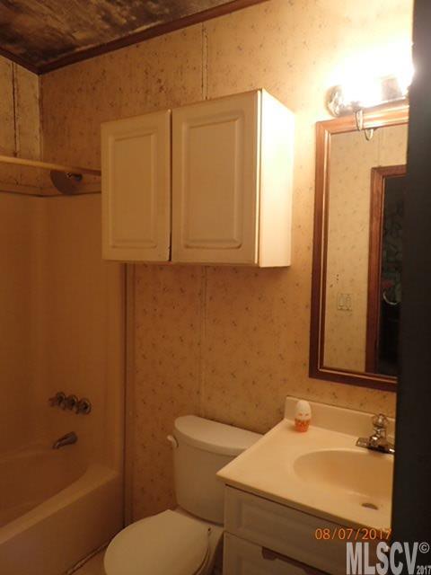 5035 Raintree Lane Maiden, NC 28650 - Photo 5 of 9 Gallery Image 5