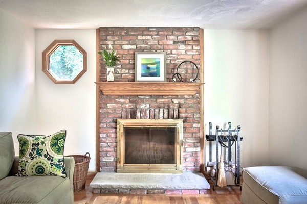 46 Riverhurst Road Billerica, MA 01821 - Photo 6 of 24 Gallery Image 6