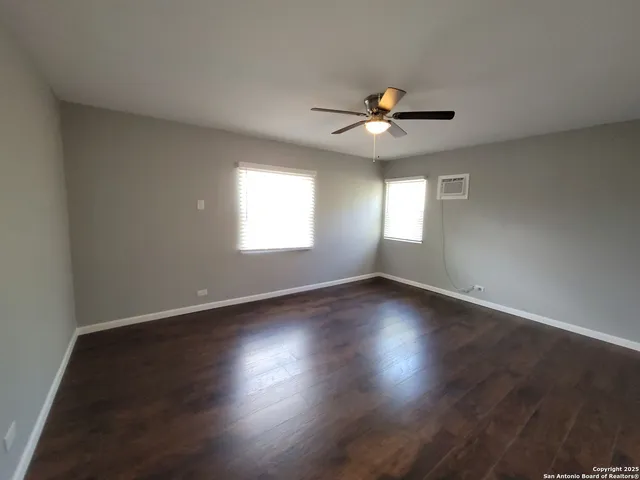 $1,395 | 236 Senisa Drive, San Antonio, TX 78228