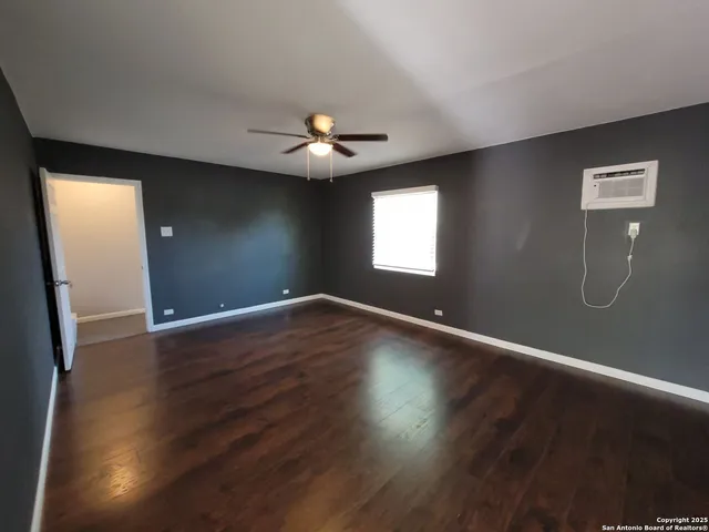 $1,395 | 236 Senisa Drive, San Antonio, TX 78228