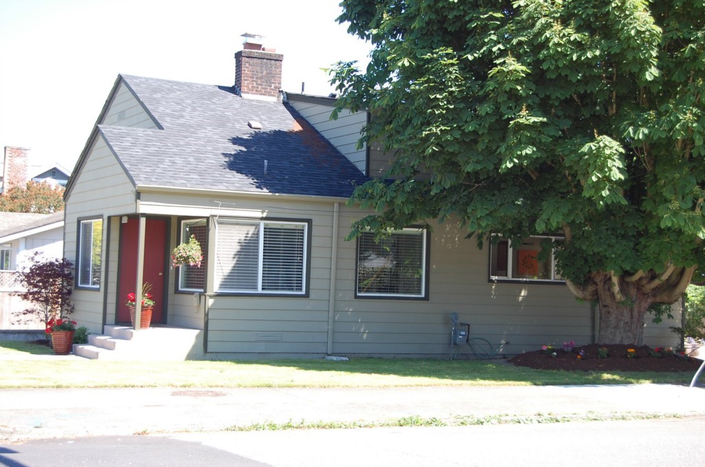 803 North 4th Street Renton, WA 98057 - Photo 1 of 15
