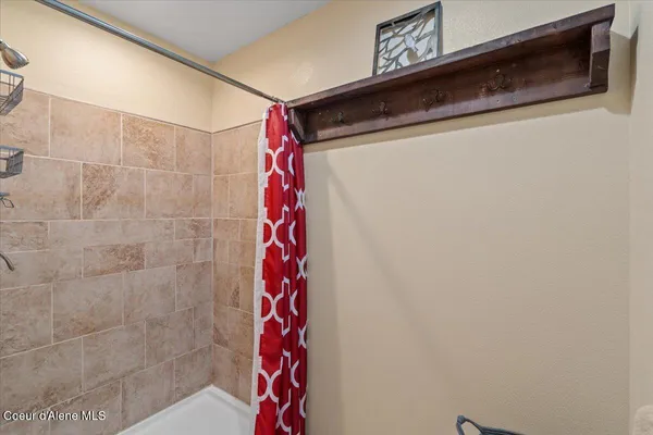 $960,000 | 2238 East Blaine Street, Athol, ID 83801