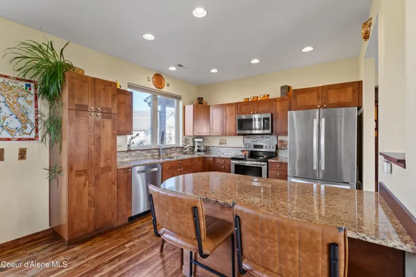 $960,000 | 2238 East Blaine Street, Athol, ID 83801