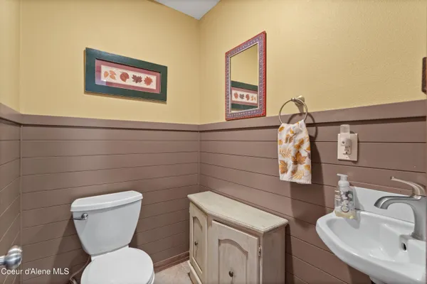 $960,000 | 2238 East Blaine Street, Athol, ID 83801