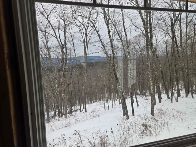 $279,900 | 1046 Kings Highway, Stoddard, NH 03464