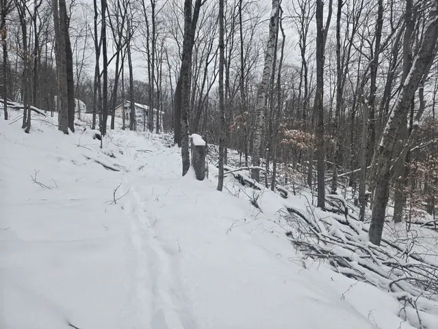 $279,900 | 1046 Kings Highway, Stoddard, NH 03464