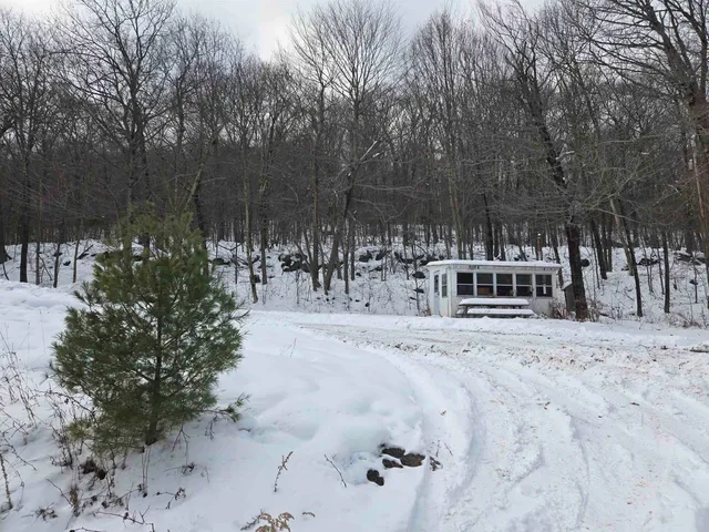 $279,900 | 1046 Kings Highway, Stoddard, NH 03464