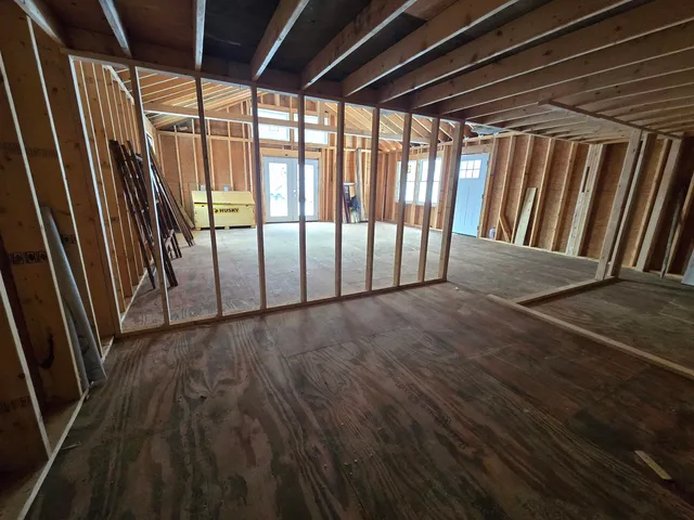 $279,900 | 1046 Kings Highway, Stoddard, NH 03464