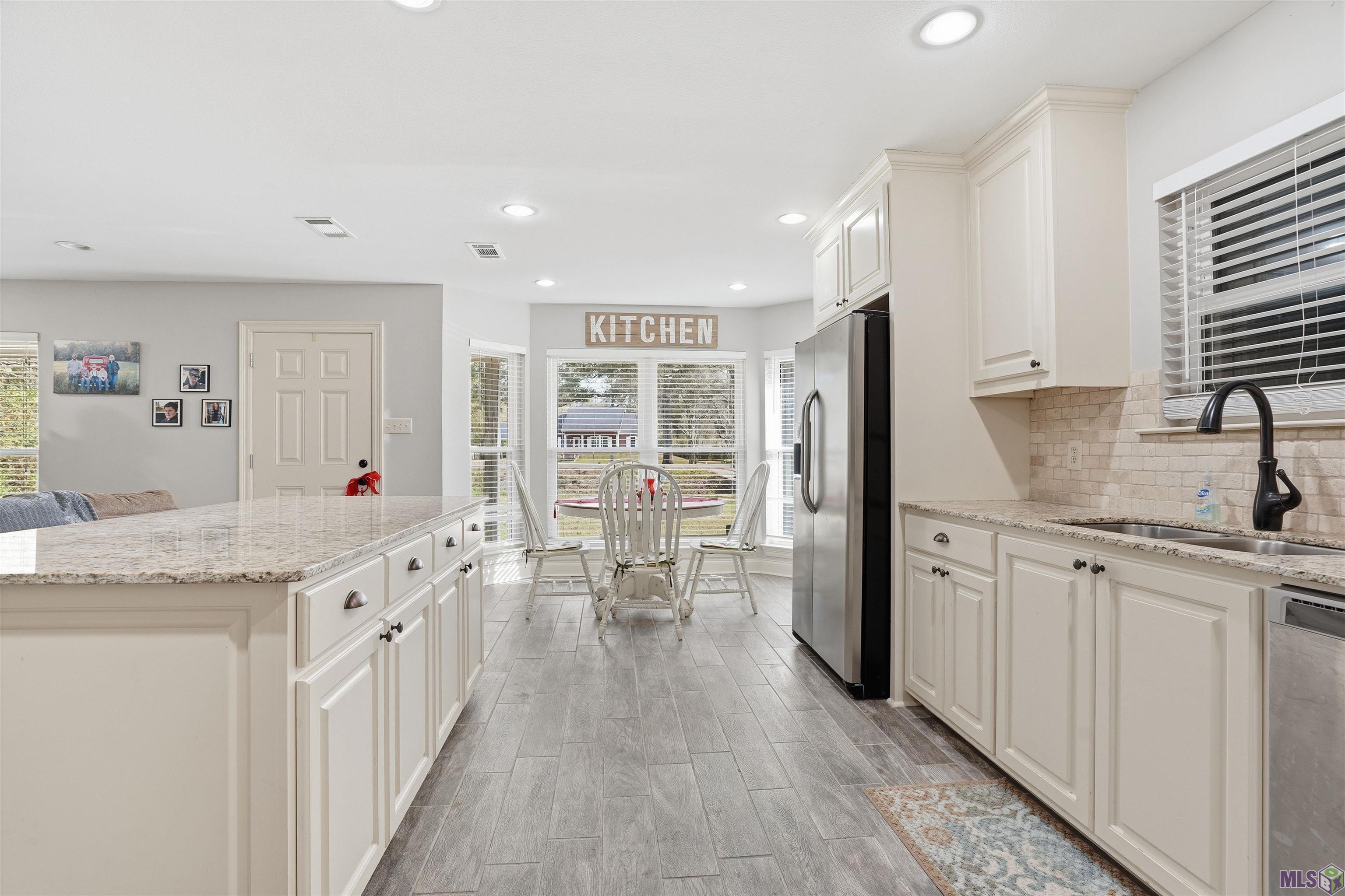 10225 Blackwater Road Baker, LA 70714 - Photo 5 of 11