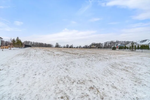 $140,000 | 7432 Clubhouse Drive, Yorkville, IL 60560