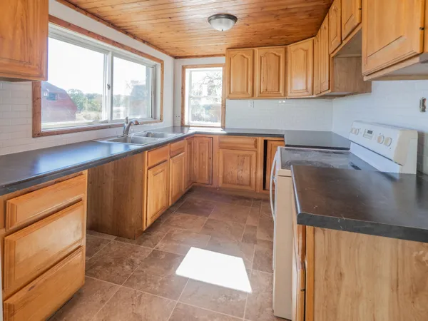 $375,000 | 1135 18th Street, Otsego, MI 49078