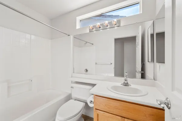 $2,000 | 332 Watson Hollow Drive, Rio Vista, CA 94571