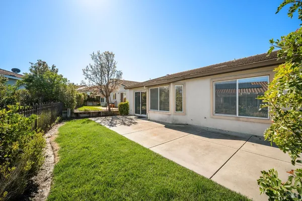 $2,000 | 332 Watson Hollow Drive, Rio Vista, CA 94571