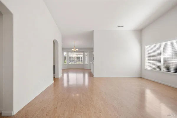 $2,000 | 332 Watson Hollow Drive, Rio Vista, CA 94571