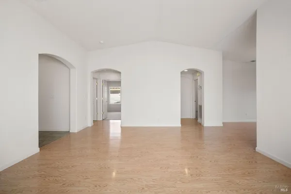 $2,000 | 332 Watson Hollow Drive, Rio Vista, CA 94571