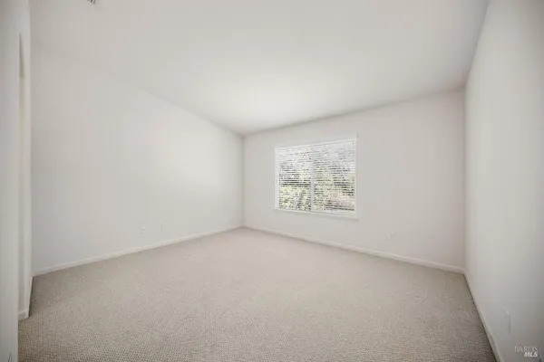 $2,000 | 332 Watson Hollow Drive, Rio Vista, CA 94571