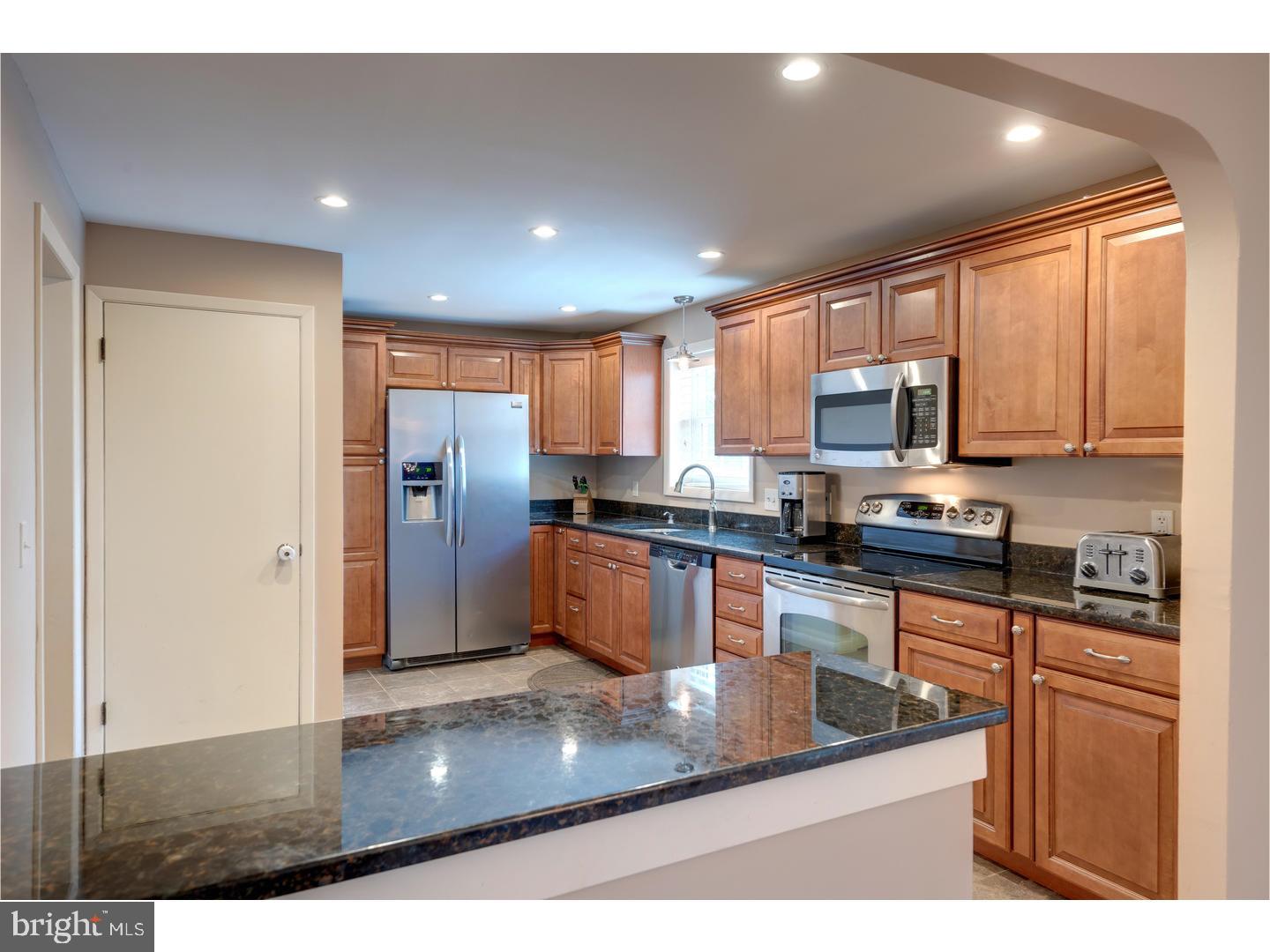 1194 Thomas Road Wayne, PA 19087 - Photo 8 of 25