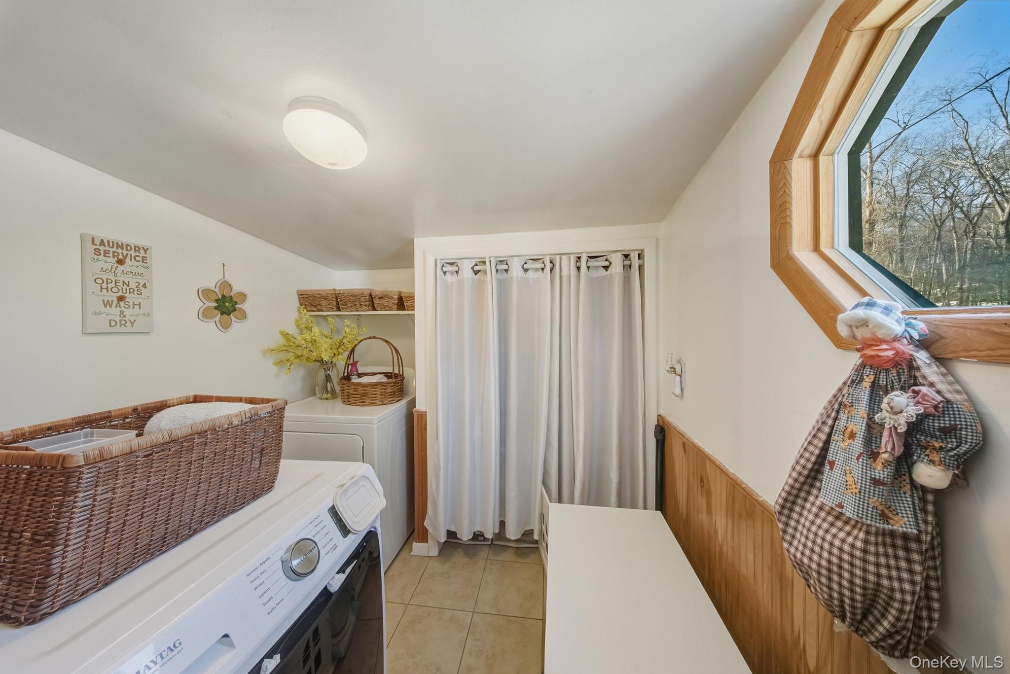 41 Birch Road Wurtsboro, NY 12790 - Photo 20 of 25 a view of a livingroom with furniture and windows